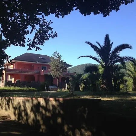 Villa Carmela *
